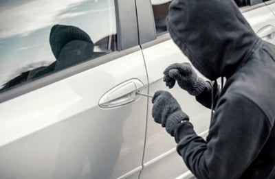 De agosto de 2020 a julio pasado, se robaron en México un total de 63 mil 100 autos asegurados. (ARCHIVO)