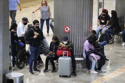 El Gobierno de México suspendió este viernes de manera temporal el acuerdo por el que se suprime el requisito de visa en pasaportes ordinarios a ciudadanos de la República del Ecuador, debido al aumento en el tráfico ilícito de personas de ese país. (ARCHIVO)