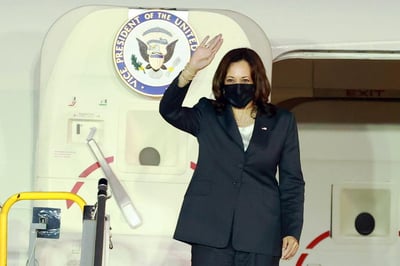 La vicepresidenta de Estados Unidos, Kamala Harris, llegó el martes a Vietnam luego de un retraso de tres horas por un “probable y reciente incidente anómalo de salud” en Hanói, informó la embajada norteamericana en la capital vietnamita. (EFE) 
