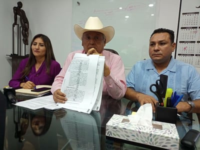El también jurista Javier Liñán García acusó al Procurador de Justicia del Estado, Gerardo Márquez Guevara, de solapar a los responsables de esos hechos, por simular que se actúa contra ellos.

