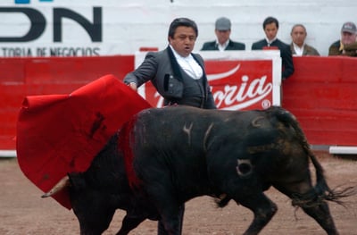 El maestro Manolo Mejía, quien fue figura del toreo mexicano, encabeza el festejo de esta tarde (ARCHIVO) 