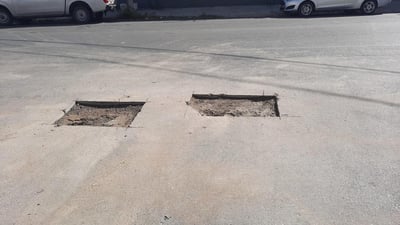 Los ciudadanos reportaron el pavimento dañado con perforaciones en la calle Hidalgo Norte 1639 entre calles Colima y Chihuahua colonia República Oriente.


