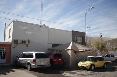 La clínica municipal de Salud se localiza sobre la calzada Guadalupe Victoria, en Lerdo.
