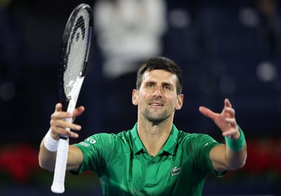 Novak Djokovic no tuvo mayores problemas para derrotar 6-3, 6-3 a Lorenzo Musetti en el torneo de Dubai.