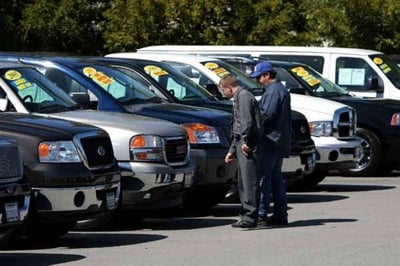 La reducida producción de vehículos nuevos ha causado el aumento de los precios de los automóviles lo que ha obligado a muchos conductores a acudir al mercado de vehículos usados.