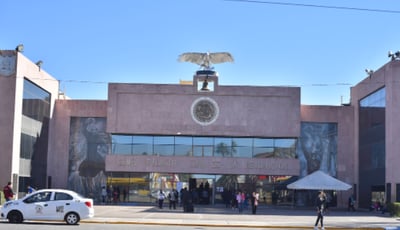 Imagen Ayuntamiento de Gómez Palacio investiga a empleado que cargaba despensas y se deslinda de proselitismo