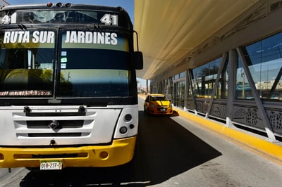 Pide regidor de Torreón, Enrique Sarmiento, separar tema de la tarifa en el pasaje del Metrobús Laguna. (EL SIGLO DE TORREÓN)