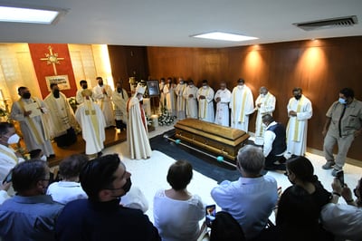 Fue en la parroquia de San José donde se ofició la misa exequial por don José Guadalupe Galván. (FERNANDO COMPEÁN)