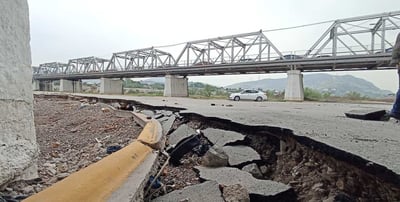 Así luce actualmente la zona afectada bajo el Puente Plateado en la zona de Gómez Palacio que fue la mas dañada por el agua.