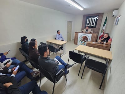 Lista la Sala de Audiencias Orales en el Tribunal de Justicia Municipal de Torreón.