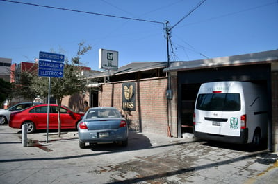 El velatorio número 06, está ubicado actualmente sobre la avenida Morelos del Centro de Torreón, justo en las inmediaciones de la zona de bares. (EDIE RUIZ)