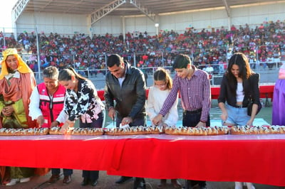Autoridades del municipio, así como el DIF Municipal, organizaron el evento al que asistieron más de dos mil niñas y niños. (EL SIGLO DE TORREÓN)