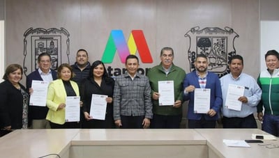 En la sala de Cabildo se entregaron los nombramientos a los nuevos funcionarios de Matamoros. (EL SIGLO DE TORREÓN)