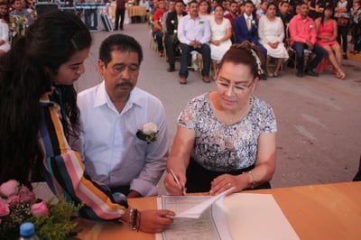 Las bodas comunitarias se llevarán a cabo en el Centro de Convenciones de la Expo Feria Gómez Palacio el próximo 14 de febrero. (EL SIGLO DE TORREÓN)
