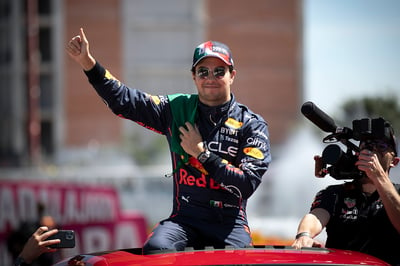 Imagen Checo Pérez recibe poca confianza de Red Bull para la temporada; la esperanza está en Max Verstappen