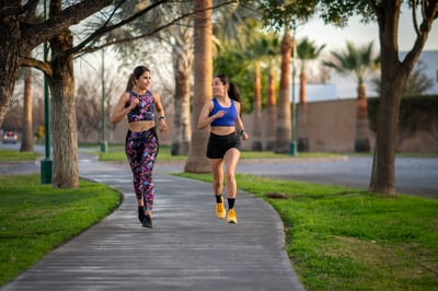 Ana Janeth y Ana Cris tienen en común ser profesionistas que combinan sus actividades con su pasión por correr. (FOTOS: EDIE RUIZ)