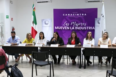 Se llevaron a cabo un panel y networking entre mujeres industriales, en la Canacintra de esta ciudad. (EL SIGLO DE TORREÓN)