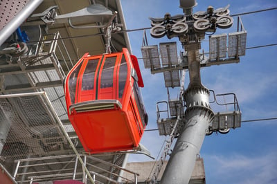 El pasado lunes iniciaron los trabajos de mantenimiento del Teleférico para garantizar la seguridad de miles de visitantes. (VAYRON INFANTE / EL SIGLO DE TORREÓN)