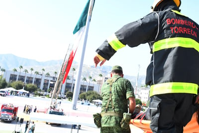 En Torreón se realizará el simulacro en un área delimitada de la Presidencia Municipal, así como de manera alterna en empresas y escuelas que se han registrado. (ARCHIVO)