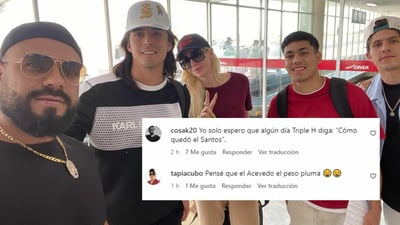 Imagen Confunden a Carlos Acevedo con Peso Pluma en su llegada al aeropuerto junto a los luchadores Andrade y Charlotte Flair