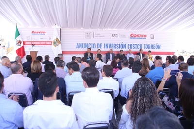 Inversión. Este viernes se anunció la inversión de la primera tienda de club de precios Costco en Torreón, en los terrenos que habrá de ocupar sobre el bulevar Senderos; autoridades señalan que la seguridad de Torreón y Coahuila fueron claves. (EL SIGLO DE TORREÓN)