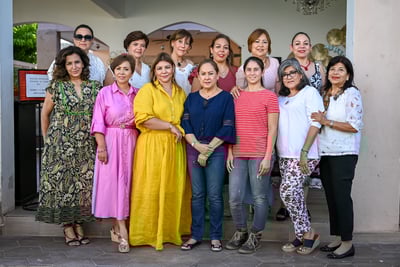 Cristina, Bety, Rosy, Rocío, Nora, Tere, Yola, Paty, Nora, Pita, Eunice, Issa y Chepis (EL SIGLO DE TORREÓN/EDDIE RUIZ)