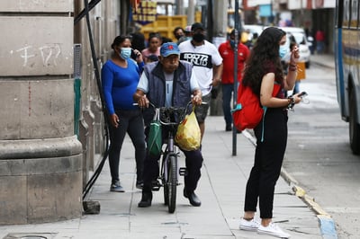 En la afirmación de “Las personas en situación de calle provocan entornos desagradables”, el 46.6 por ciento de adultos de 30 a 59 años estuvo de acuerdo, al igual que el 58.3 por ciento de los mayores de 60. (ARCHIVO)
