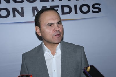 El subsecretario de Desarrollo Económico en La Laguna de Durango, Arturo Ortiz Galán, anunció la llegada de dos proveedurías de la empresa Tesla. (ARCHIVO)