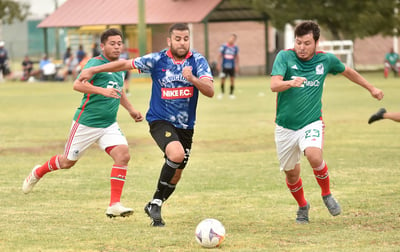Los equipos de La Sociedad 04 FC y los Cafés, protagonizarán el duelo por el campeonato de la segunda categoría en este circuito (ARCHIVO)