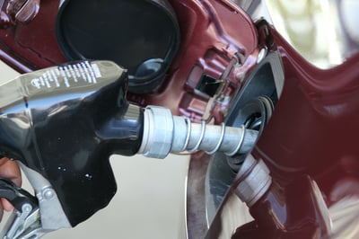 Descontado el precio del combustible, el mes pasado la inflación se situó en el 4 %. (ARCHIVO)