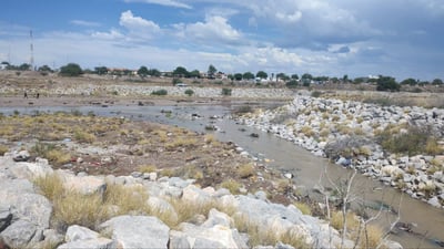 Imagen Explica Protección Civil de Gómez Palacio causa de desfogue de agua registrada en lecho del Río Nazas