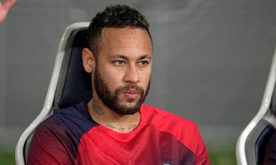 Imagen Neymar habría pedido su salida del PSG por culpa de sus 'fanáticos'