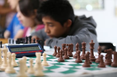 En entrevista, Leontxo García expuso que se han creado programas de rehabilitación cognitiva basados en el ajedrez. (EL SIGLO DE DURANGO)