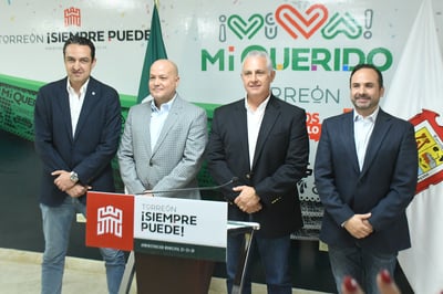 El alcalde Román Alberto Cepeda, presentó a los nuevos funcionarios; señaló que habrá más enroques en su administración.