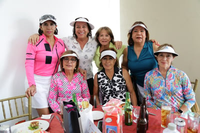 Martha Muñiz, Norma Farías, Norma Muñoz, Diana, Rosina, Ana Barraza y Ana Bonilla (EL SIGLO DE TORREÓN/ENRIQUE CASTRUITA)