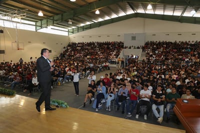 El evento de bienvenida a estudiantes de nuevo ingreso se hizo en las instalaciones de la Universidad Tecnológica de Torreón. (EL SIGLO DE TORREÓN)
