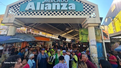 Imagen Esto pasó en las grabaciones de Chicos de Barrio en el Mercado Juárez y Alianza
