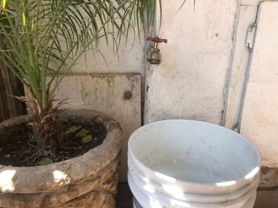 Colonos de Nueva Los Ángeles denuncian falta de agua desde el fin de semana pasado. (CORTESÍA)