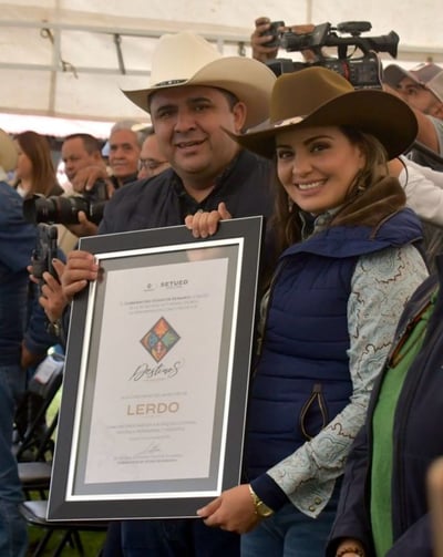 El Ayuntamiento de Lerdo recibió la Declaratoria 'Destinos Durango', con lo que se busca detonar el desarrollo turístico lerdense. (CORTESÍA)