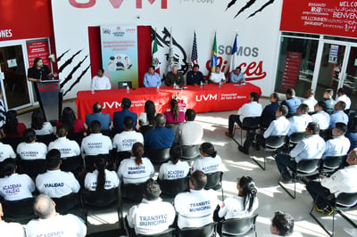 Elementos de Tránsito, Bomberos y Protección Civil de Torreón aprenderán inglés turístico en la UVM.   (EL SIGLO DE TORREÓN)
