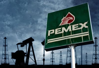 La presentación de Maciel Torres señala que será hasta el año 2030 cuando Pemex extraiga 2 millones 11 mil barriles diarios. (ARCHIVO)