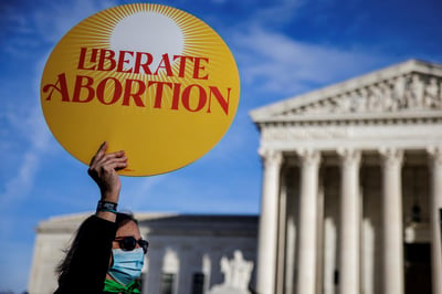 Los demócratas también aprovecharon el tema del aborto en Virginia, valiéndose de él para retomar el control del poder legislativo, y en Kentucky.
