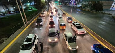 La Dirección de Tránsito y Vialidad exhorta a la población a no conducir en estado de ebriedad. (EL SIGLO DE TORREÓN)
