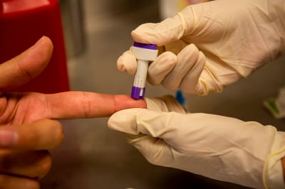 En los Capasits y SAIH, las personas pueden tener acceso a pruebas rápidas gratuitas para la detección del VIH/Sida.