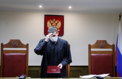 La Unión Europea (UE) condenó este viernes “enérgicamente” la decisión del Tribunal Supremo ruso de ilegalizar lo que denomina el 'movimiento público internacional LGBT' por considerarlo “extremista', y de prohibir su actividad en el territorio de Rusia.