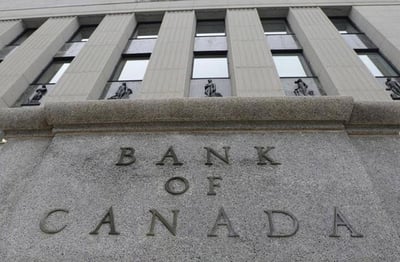El Banco de Canadá expresó su preocupación 'sobre los riesgos de las perspectivas de inflación'. (ARCHIVO)