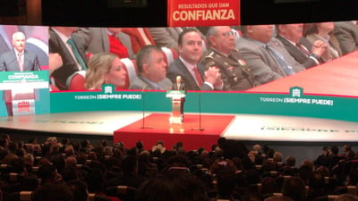 El presidente municipal abrió su discurso hablando de confianza. (Foto: FERNANDO COMPEÁN / EL SIGLO DE TORREÓN)