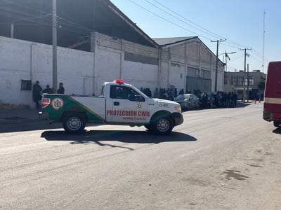 Elementos del cuerpo de Bomberos arribaron al sitio a fin de controlar la emergencia registrada el pasado jueves en Gómez P.