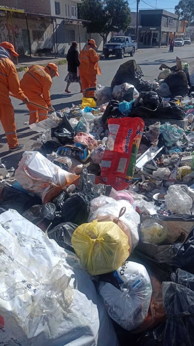 Tan sólo en el primer cuadro de Torreón se recolectaron más de 200 toneladas de basura en diciembre.