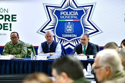El alcalde Román A. Cepeda informó que a partir de este año se contará con invitados especiales en las reuniones de seguridad. (EL SIGLO DE TORREÓN)